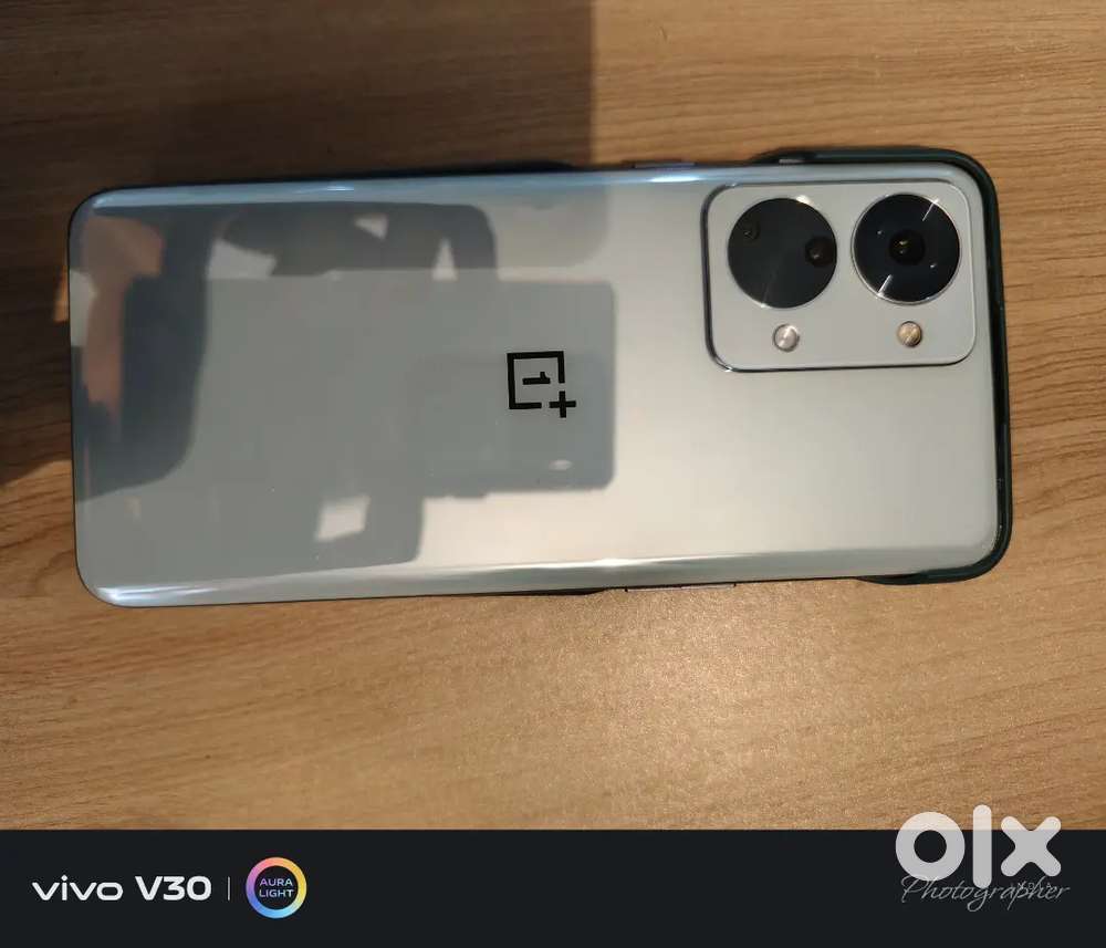 Good condition phone one plus nord 2t 8 128