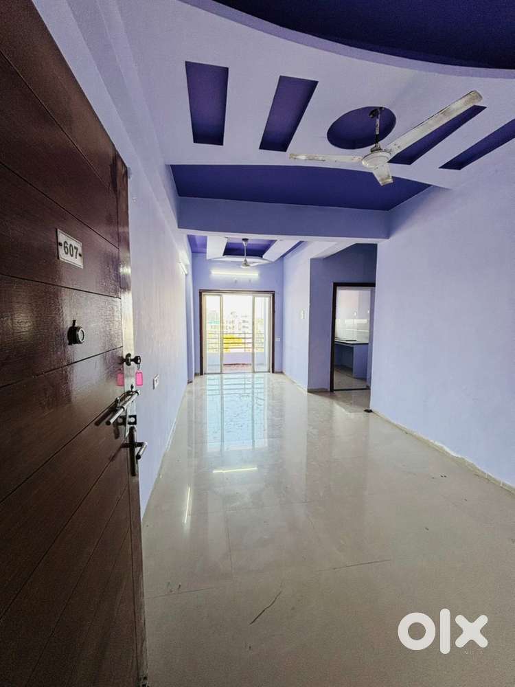 2BHK Semi furnished flat available for rent near scheme no 140