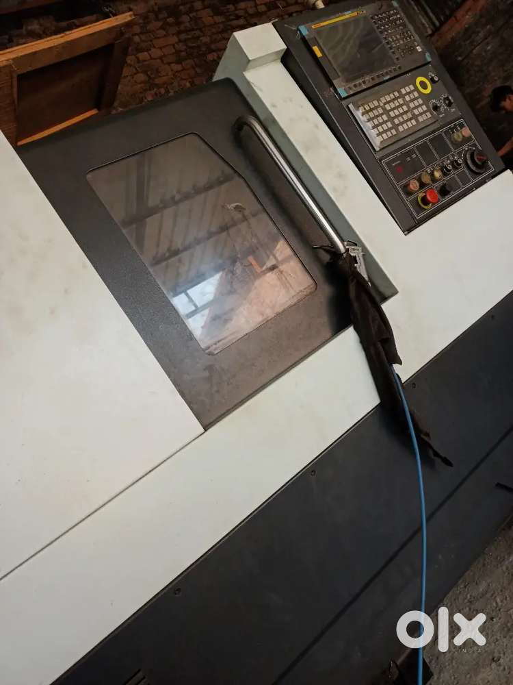 CNC Lathe machine programming and operating