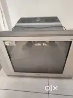 LG CRT Tv with dynamic subwoofers