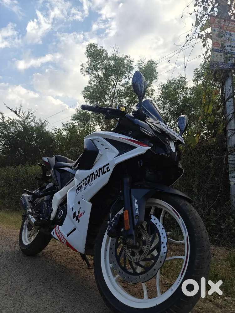 Rs 200 with  Akrapovic exhaust