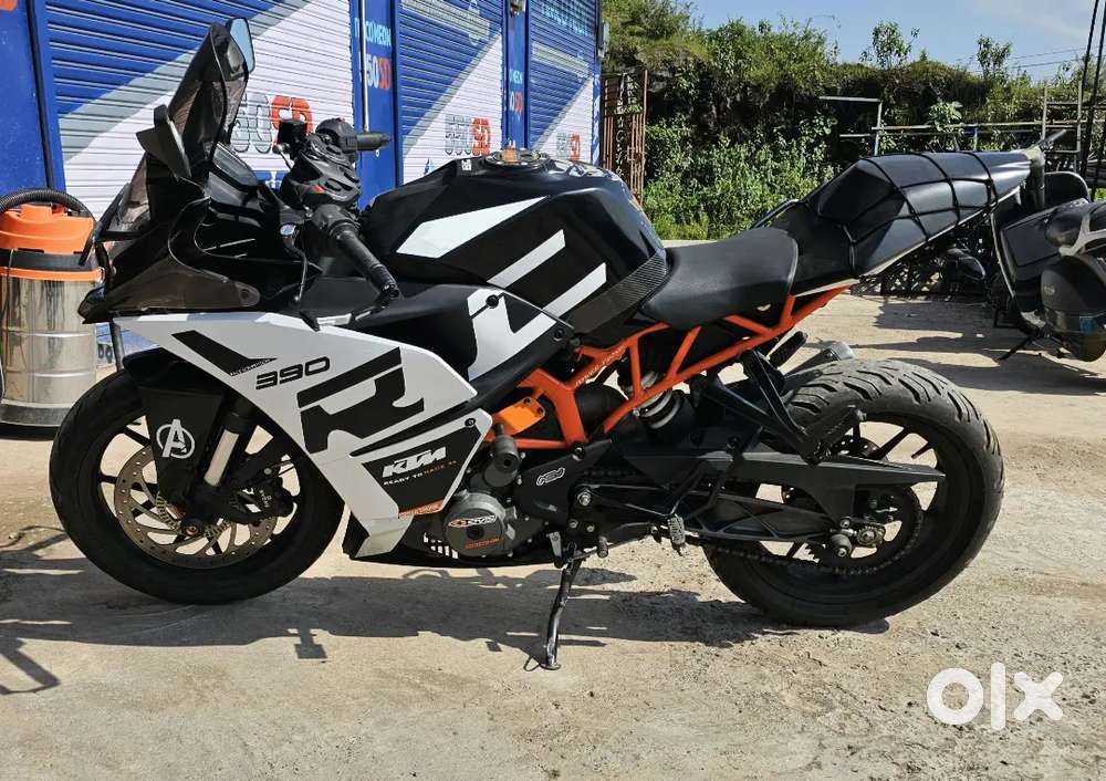 RC 390 in Showroom Condition