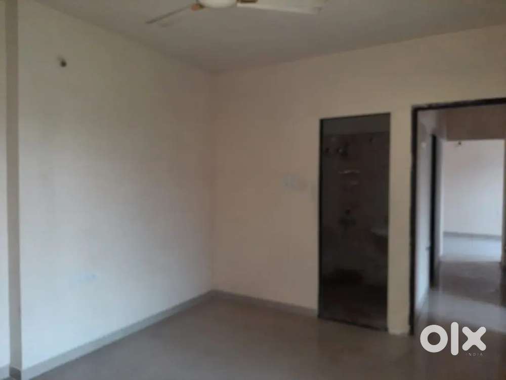 2bhk well maintained available for sale