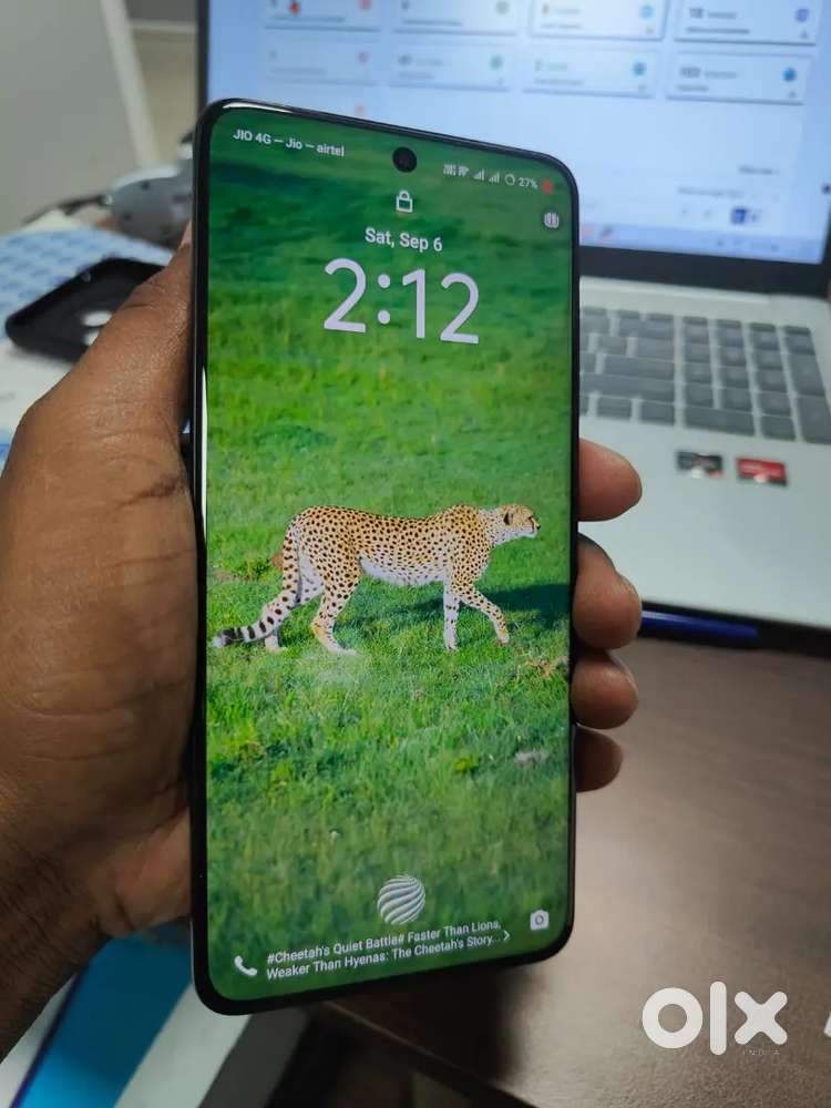 iQOO z10 top and scrachless condition only 1 month old hai