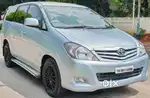 Toyota Innova 2.5 V 7 STR, 2011, Diesel