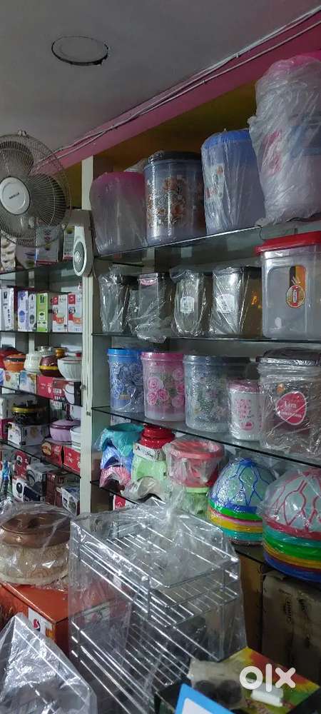 Best job in reputeted plastic showroom