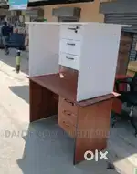 4x2.5  3drawer table brand new