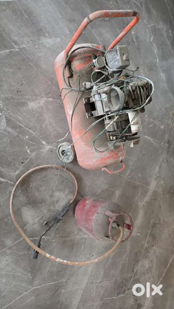 portable air compressor and LPG Cylinder with blowtorch