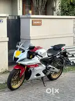 Yamaha R15 V4