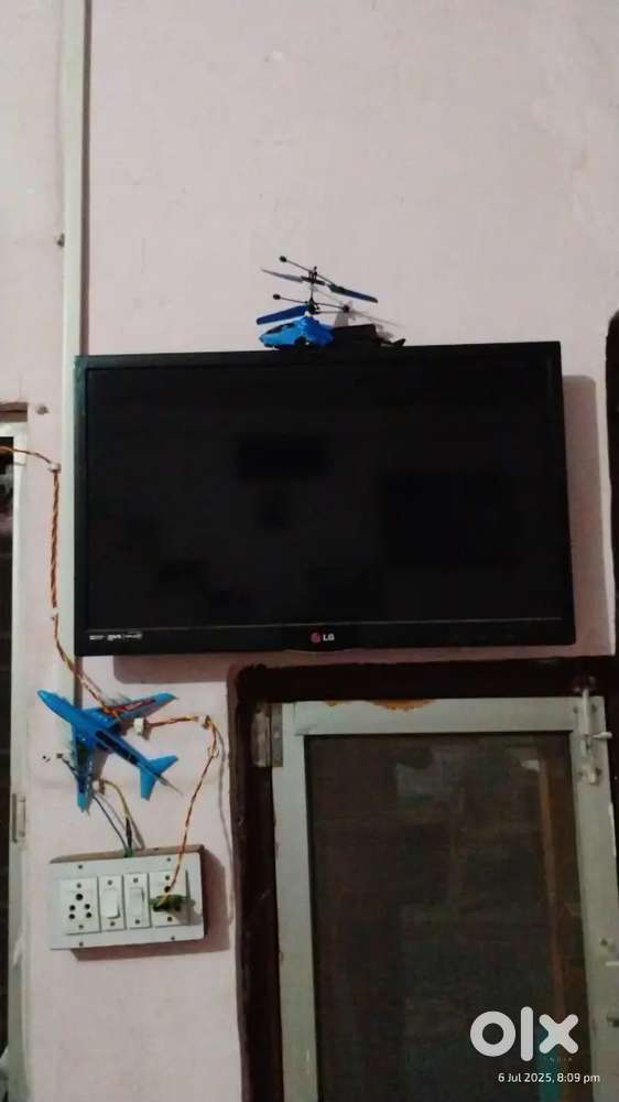 LG LED TV SALE KARNA HAI