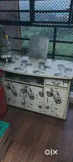 Table in good condition