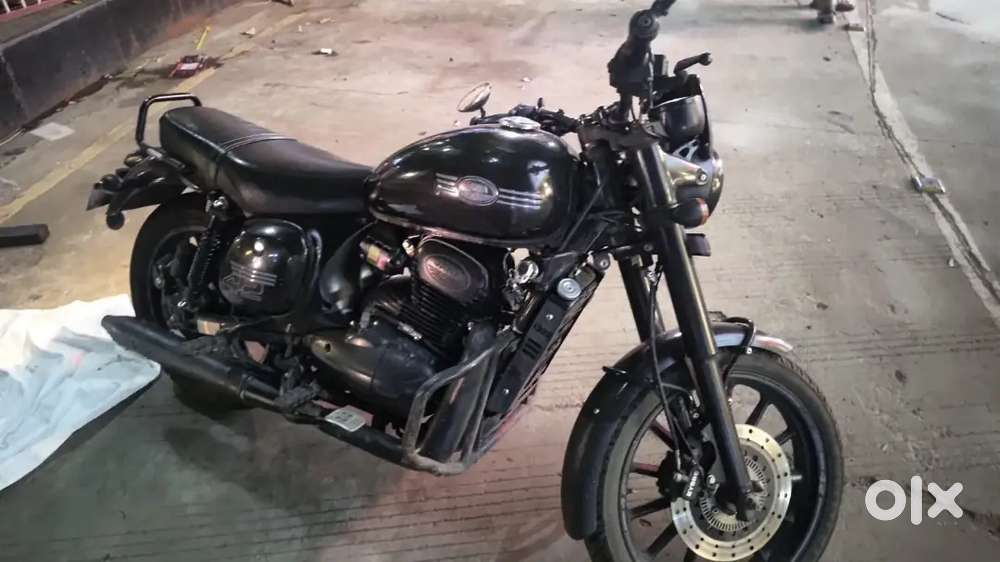 Java 42 showroom condition gadi mein Koi bhi Kam nahin Hai