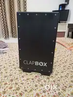 CLAPBOX CAJON WITH ADJUSTABLE SNARE