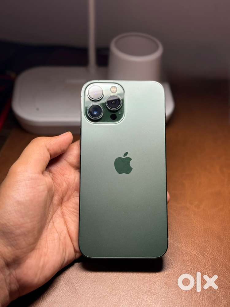 Excellent condition Limited edition iPhone 13 pro max 256Gb.