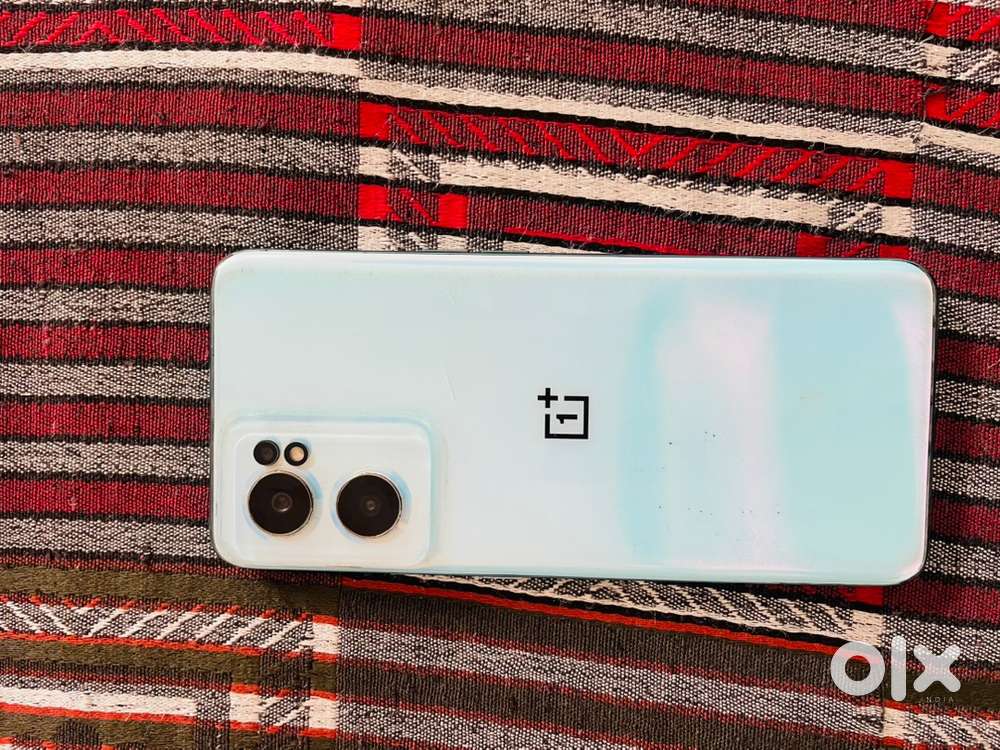 One plus ce2.   5g  8/128