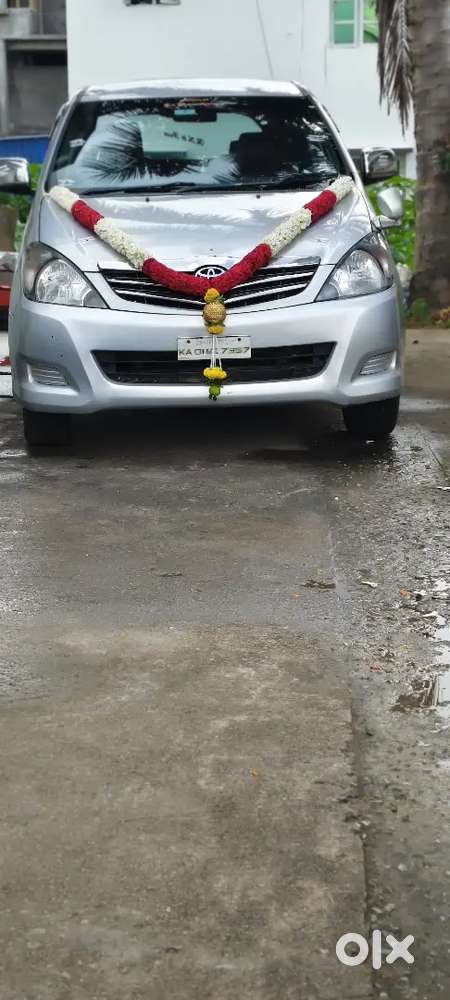 Toyota Innova 2009 Diesel 350000 Km Driven