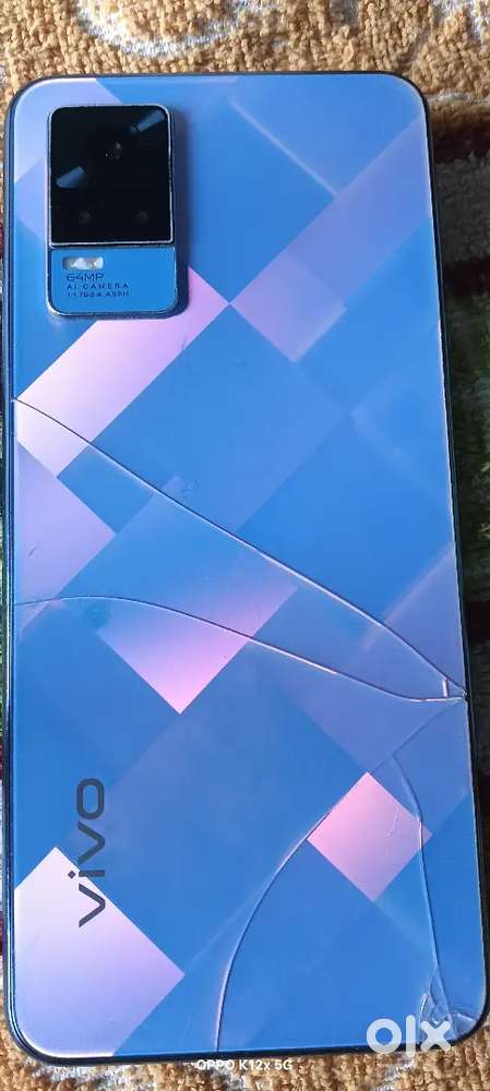 Vivo phone .6 .a 128  screen finger print on