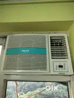 Almost new condition 5 star window ac