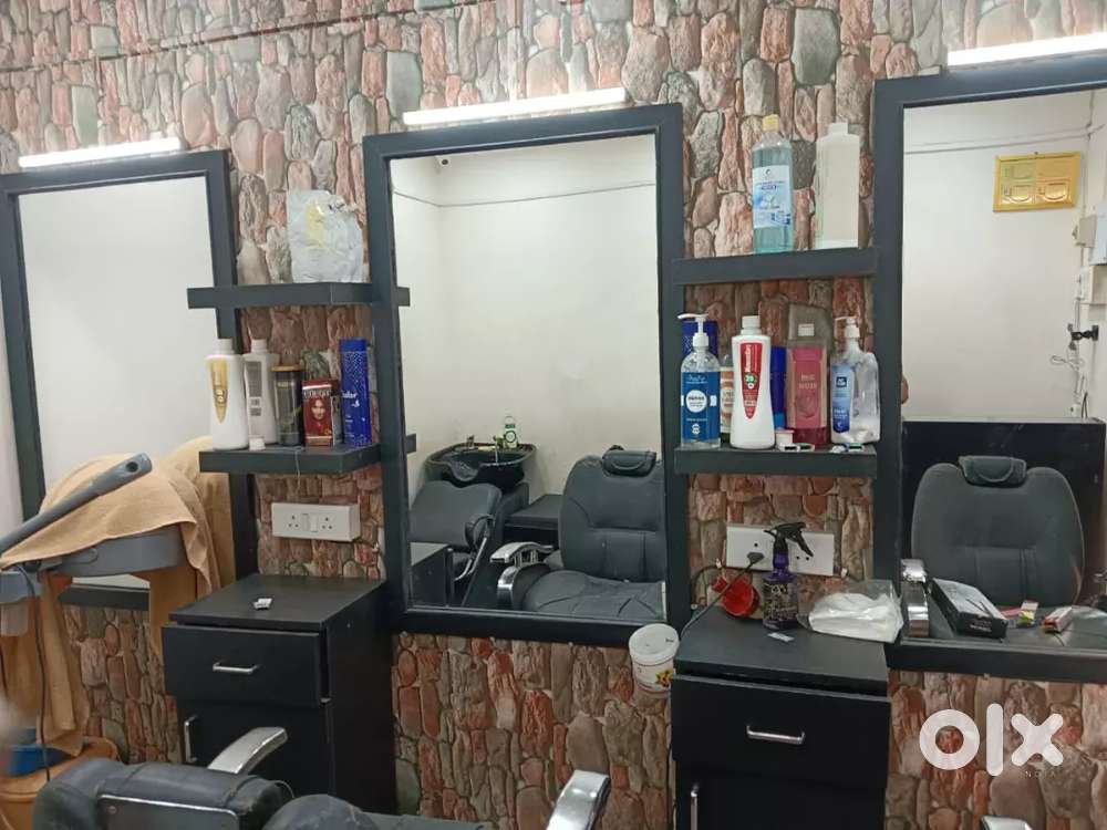 Hair  cutting saloon