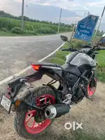 Yamaha MT15 bs6 in mint condition bike available for sell.