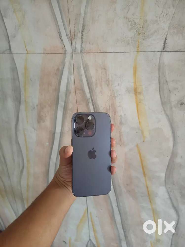 Price :- 49999) iPhone 14 pro very good condition ikdmm fresh hai