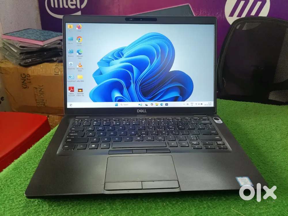 Dell Latitude 5400 i7 8th Gen 8gb RAM 256gb SSD 14 inches FHd Bacllite