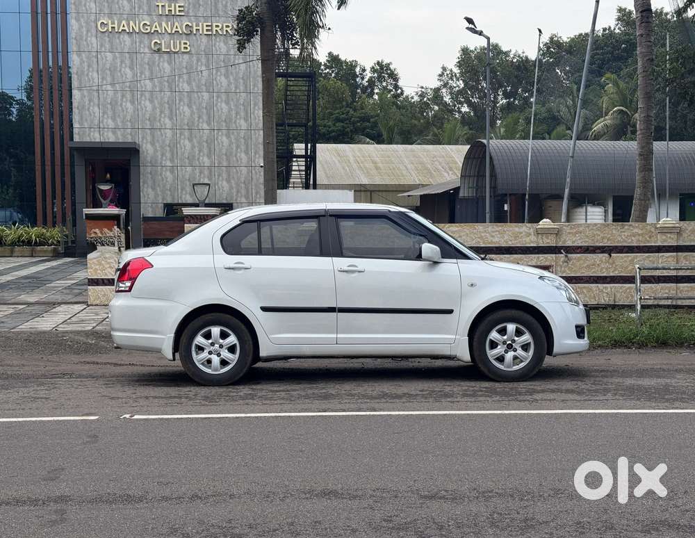 Maruti Suzuki Swift Dzire 1.3 ZXI, 2011, Petrol