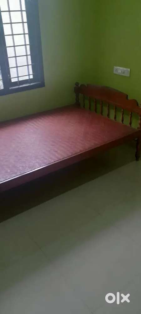 House for rent at kannadikkadu