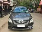 Toyota Innova 2.5 V 8 STR, 2013, Diesel