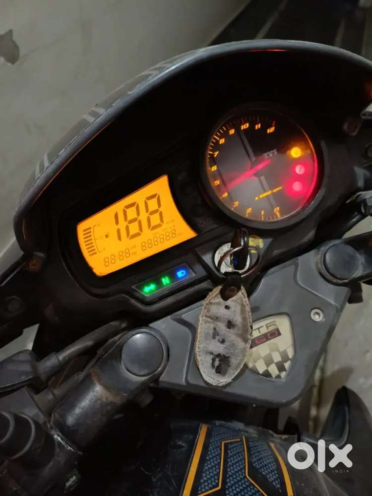 TVS APACHE RTR 160