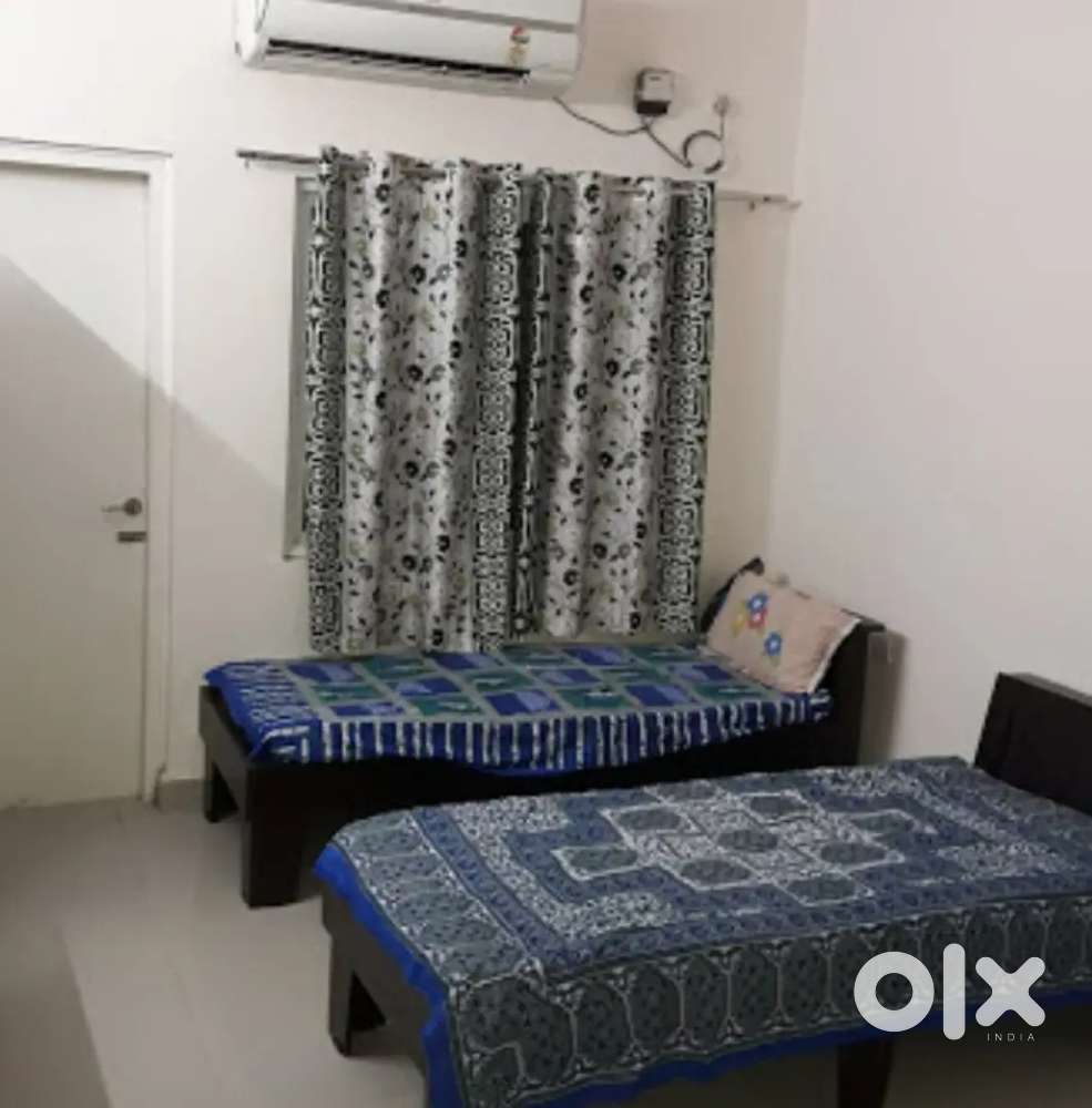 PG near Thoraipakkam, AKDR tower,ChennaiOne