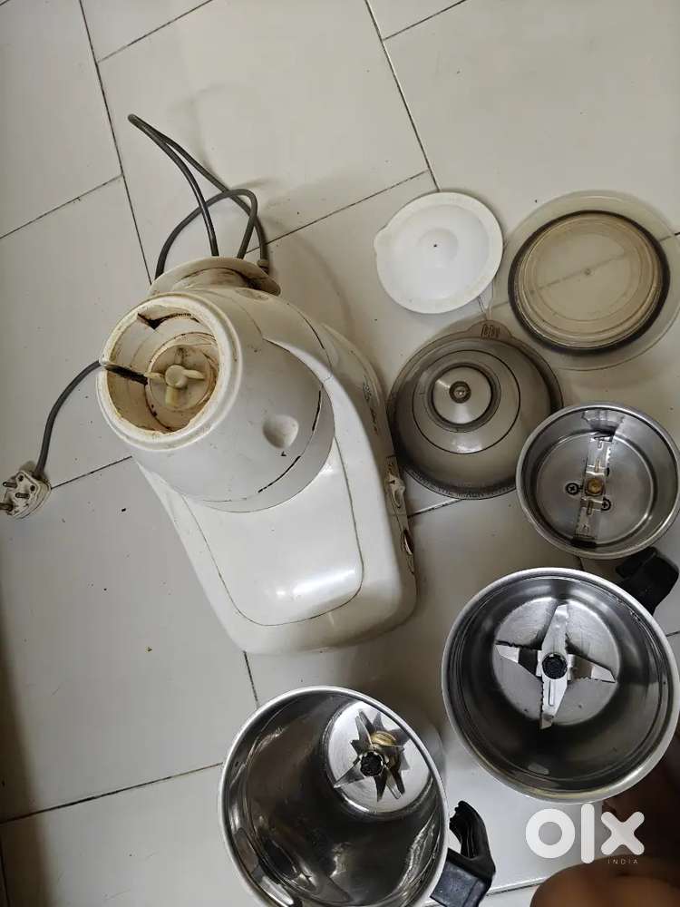 Bajaj Mixer grinder in good condition