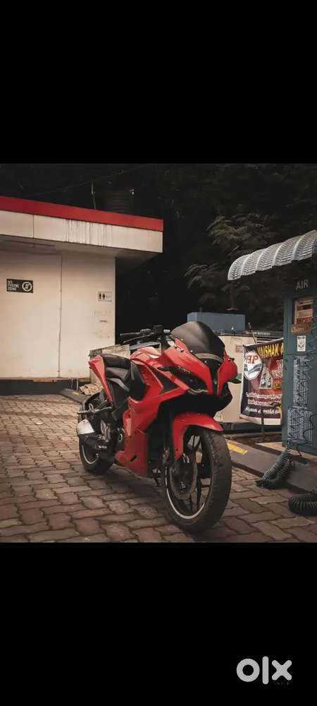 Pulsar rs200 bike in good condition all papers available