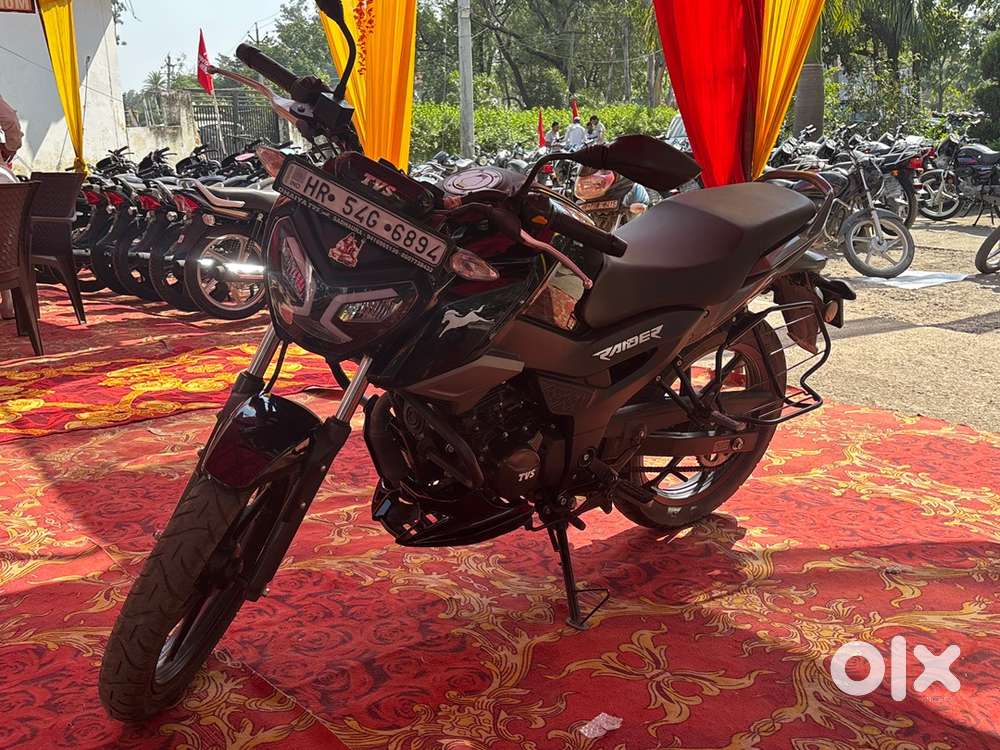 TVS Raider