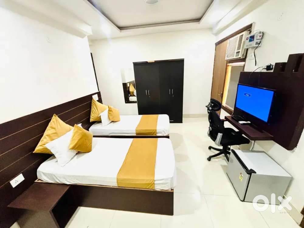 PG Near Infosys, Cognizant, JMD Megapolis, Genpact, Fidelity, Gurdian