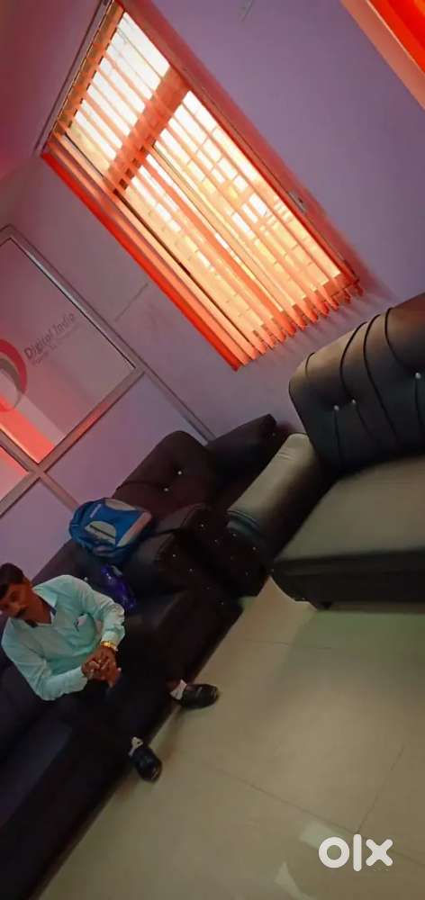 Fully furnished office space patliputra colony