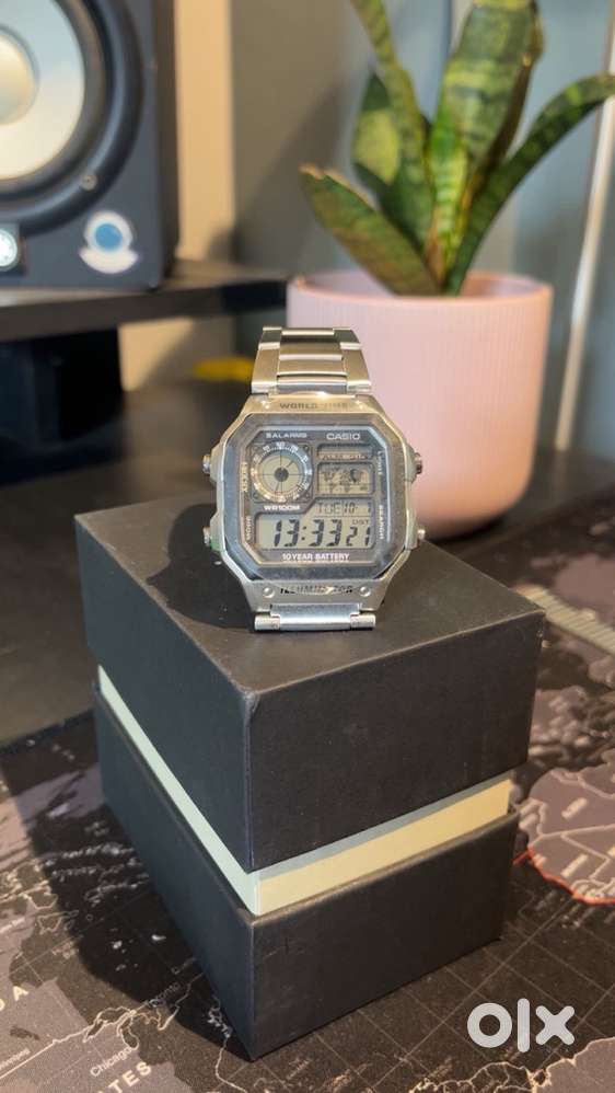 Casio AE-1200WH casio royale metal edition