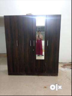 4-Door wardrobe with free delivery and installation