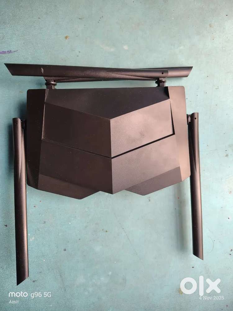 Tenda ac10 Ac 1200 Gigabit wireless Router 5GHz,2.4 GHz 1200 Mbps .