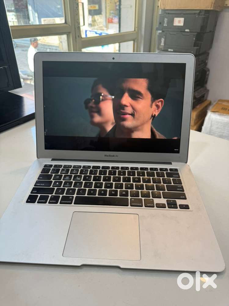 Apple macbook air 2014  3 Year vyapar app  1 moth warranty