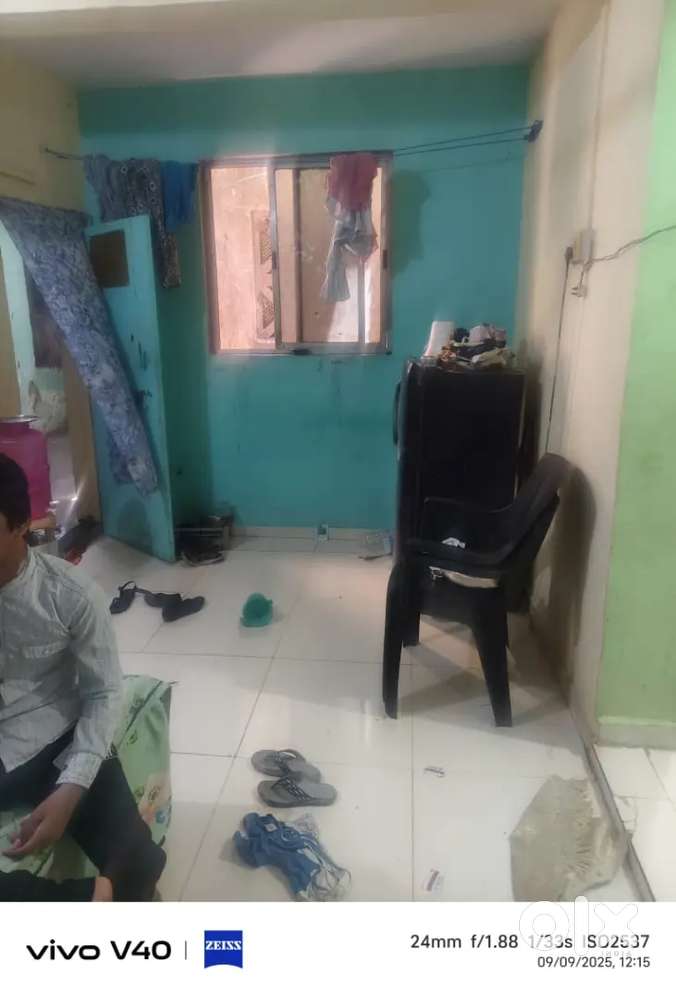 I want to Sell my 1bhk Flat on 1st floor for 13lac