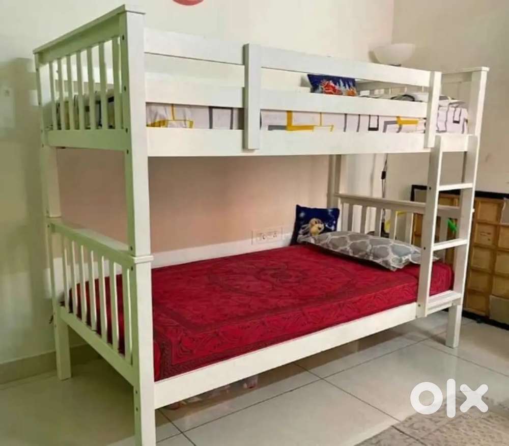 Bunker cot for sale in 19999 EMI available