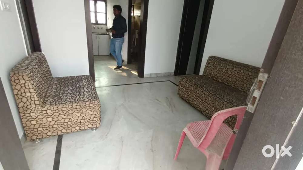 3 bhk flat fully furnished in Rohit nagar