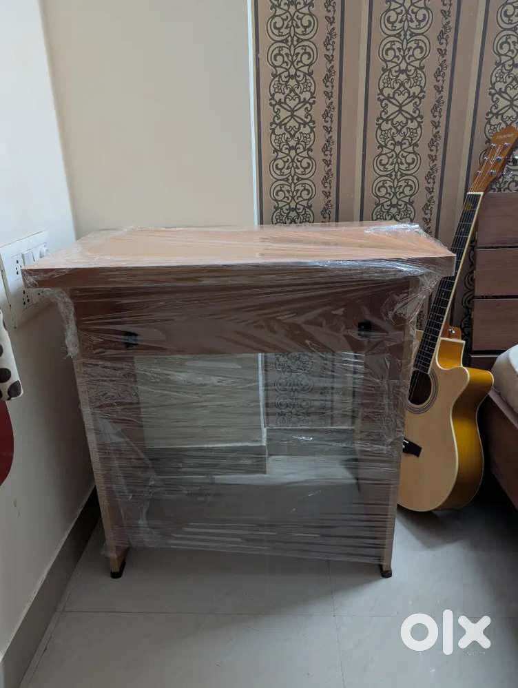 Office Table 1.5 ft × 2.5 ft