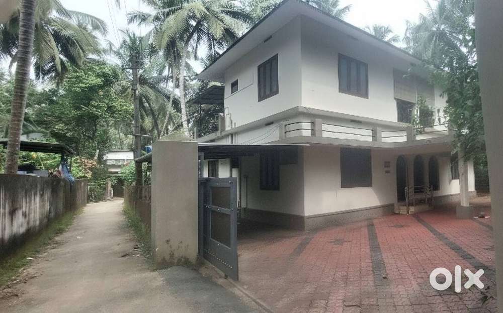 30 Cents Residential land and house ready for sale, Tirur.