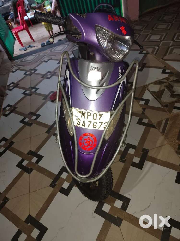 Army person Single hand use good condition.