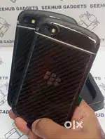 New Blackberry Q10 sealed packed with all accesories and box with bill