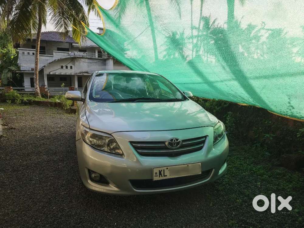 Toyota Corolla Altis 2010 Petrol Well Maintained.