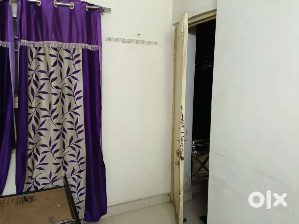 Sharing Flat, private room, 3500 Rent is PER BED