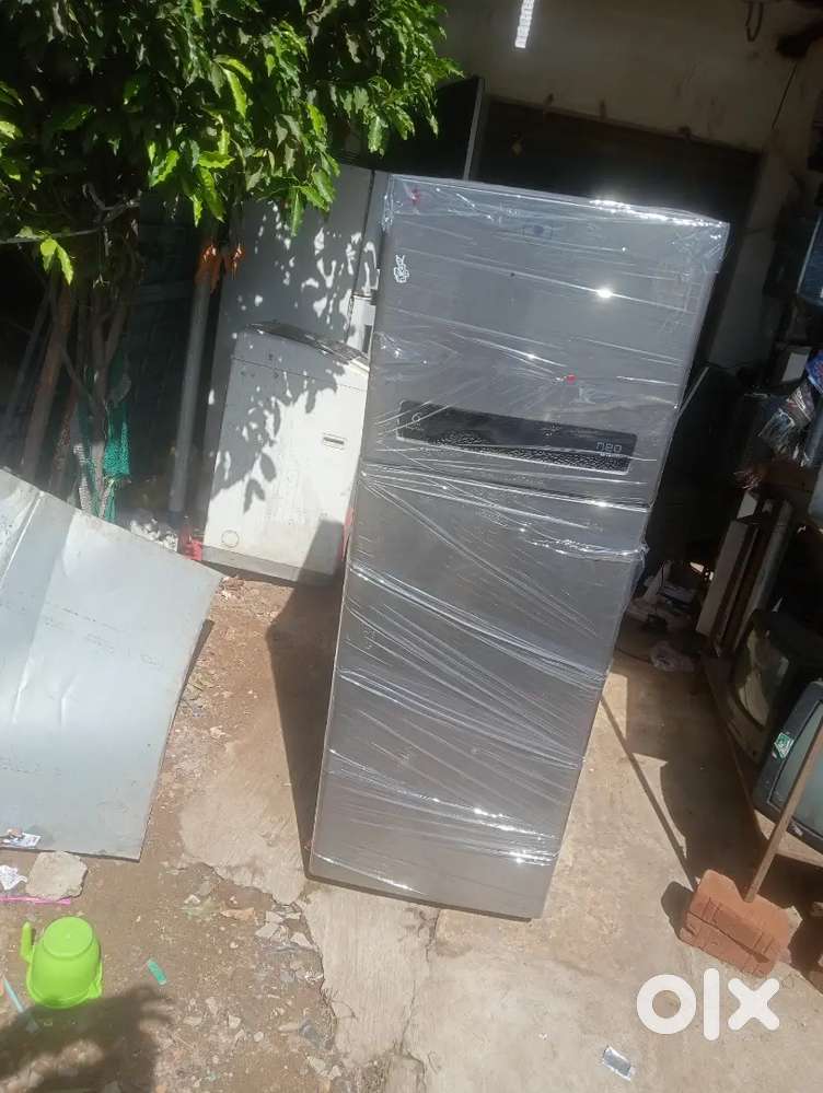 Good condition double door  fridge for sales